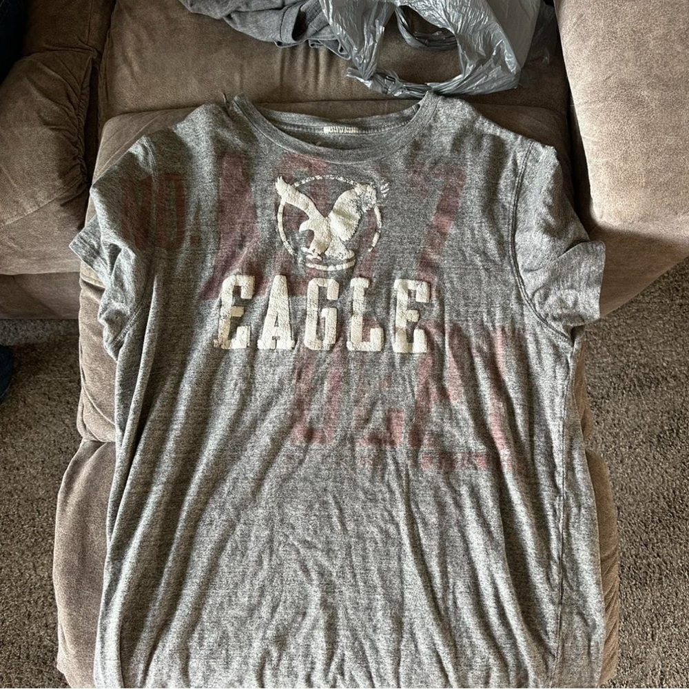 American Eagle Outfitters Athletic Fit Gray Tee